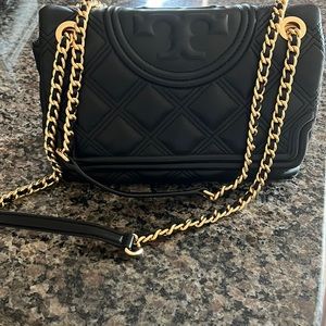 Fleming Soft Leather Convertible Shoulder Bag